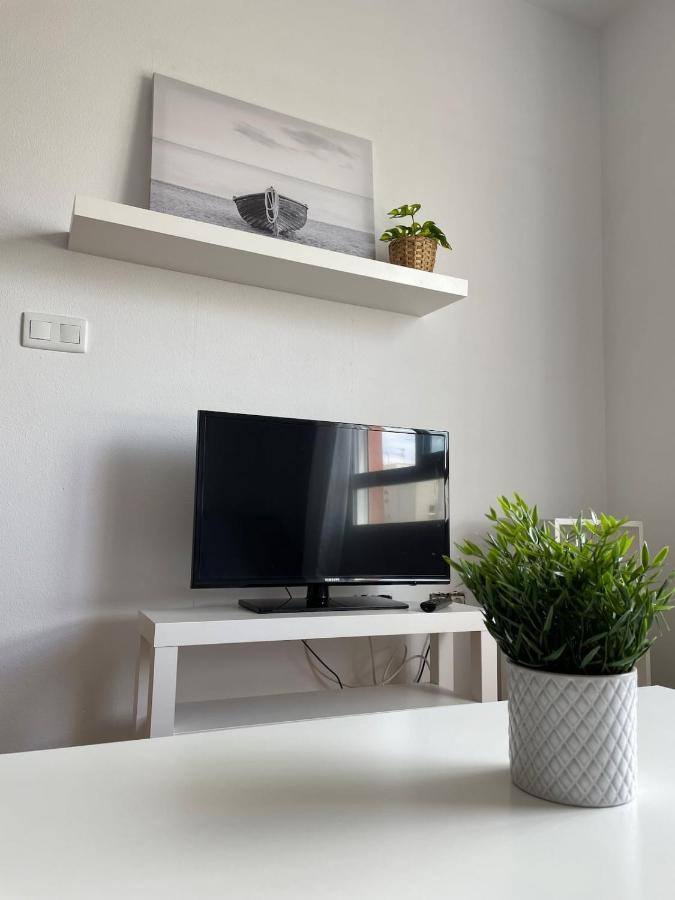 Apartamento Y Piso Frente Al Mar Con Vistas En Гарруча Екстер'єр фото